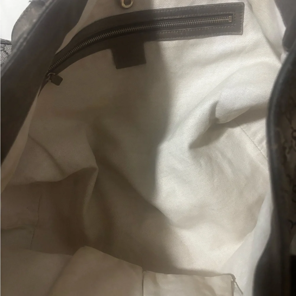 Gucci Brown GG Canvas Tote with Gold Heart Charm - Picture 9 of 10